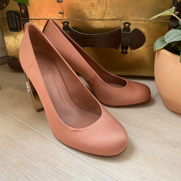 Tory Burch Ciara rosebud jeweled heel shoes 9 - Picture 5 of 11